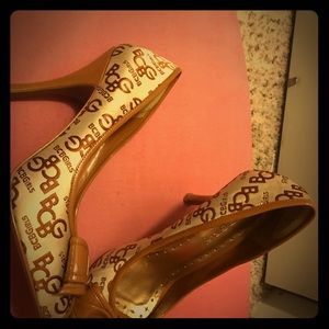 BCG 3.5 inch peep-toe heels